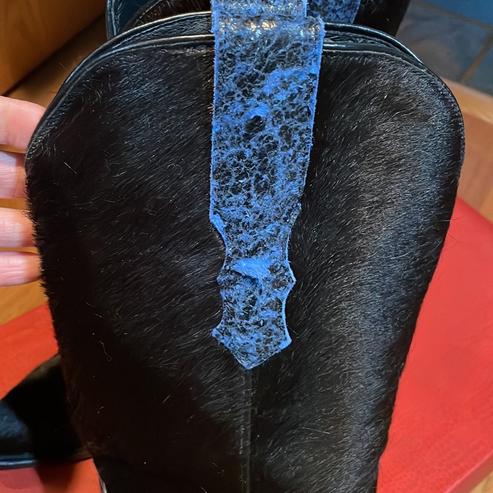 Donald J Pliner Boots - Picture 2 of 9
